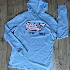 🐳 Vineyard Vines long sleeve shirt hoodie small